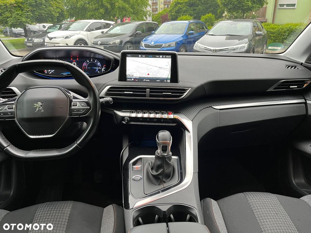 Peugeot 3008 PureTech 130 Stop & Start GPF Allure Pack - 10