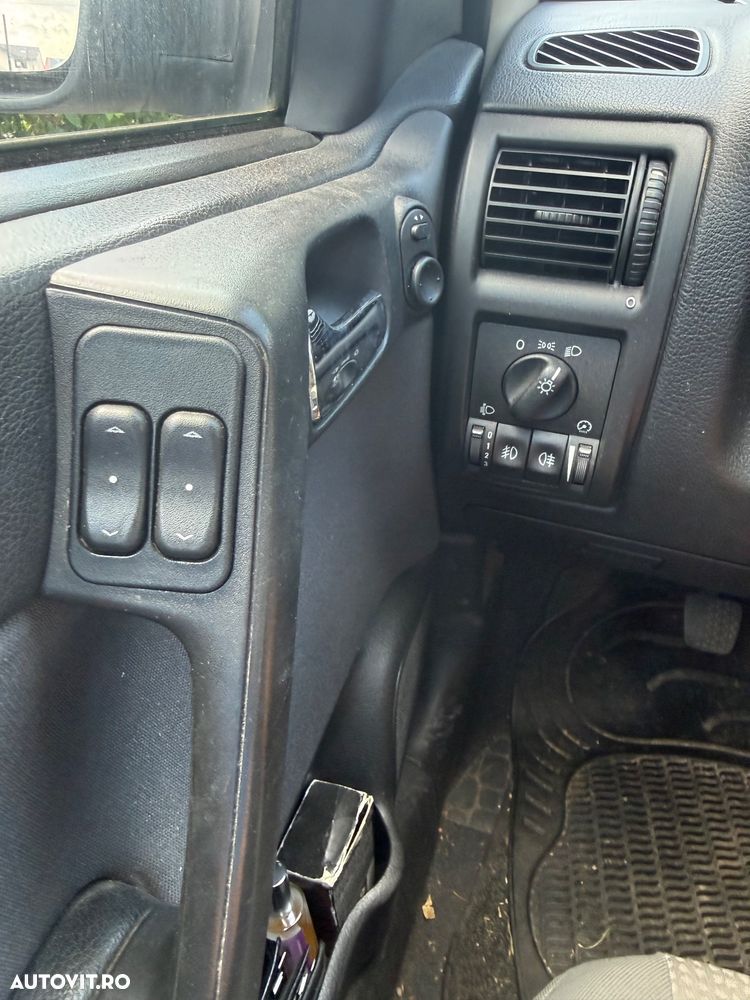 Opel Astra Classic 1.6i - 7
