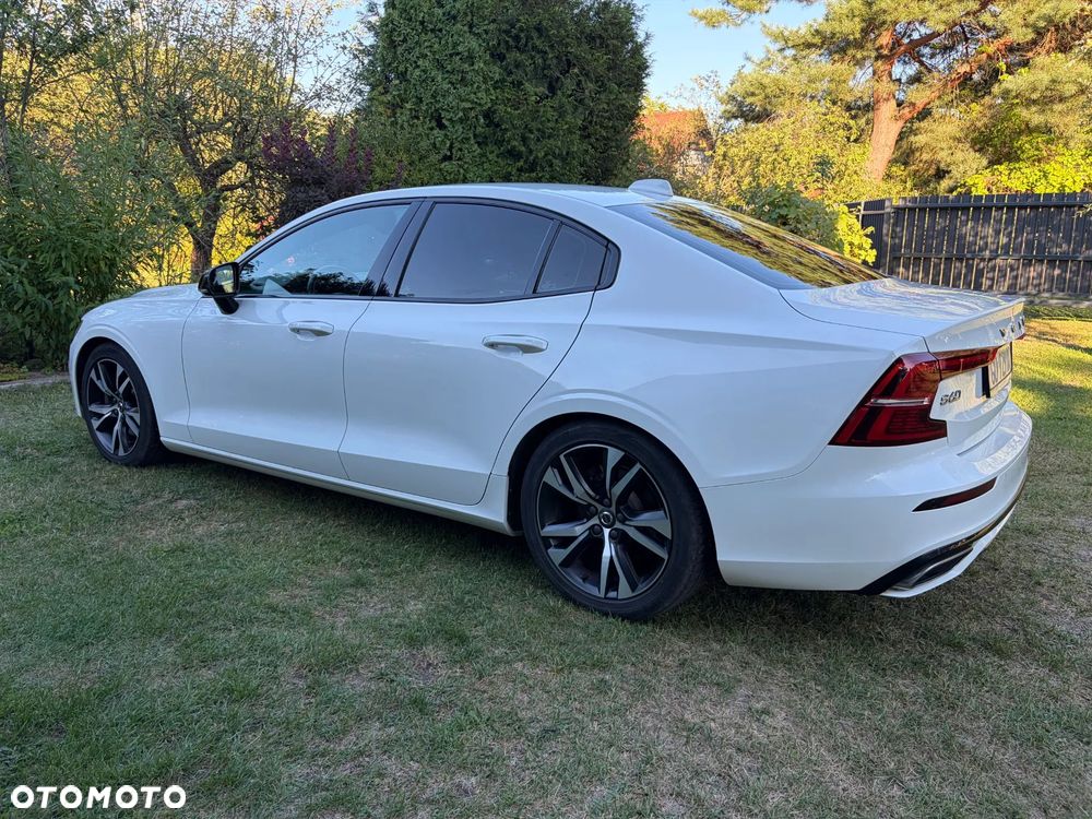 Volvo S60 B4 B R-Design - 14