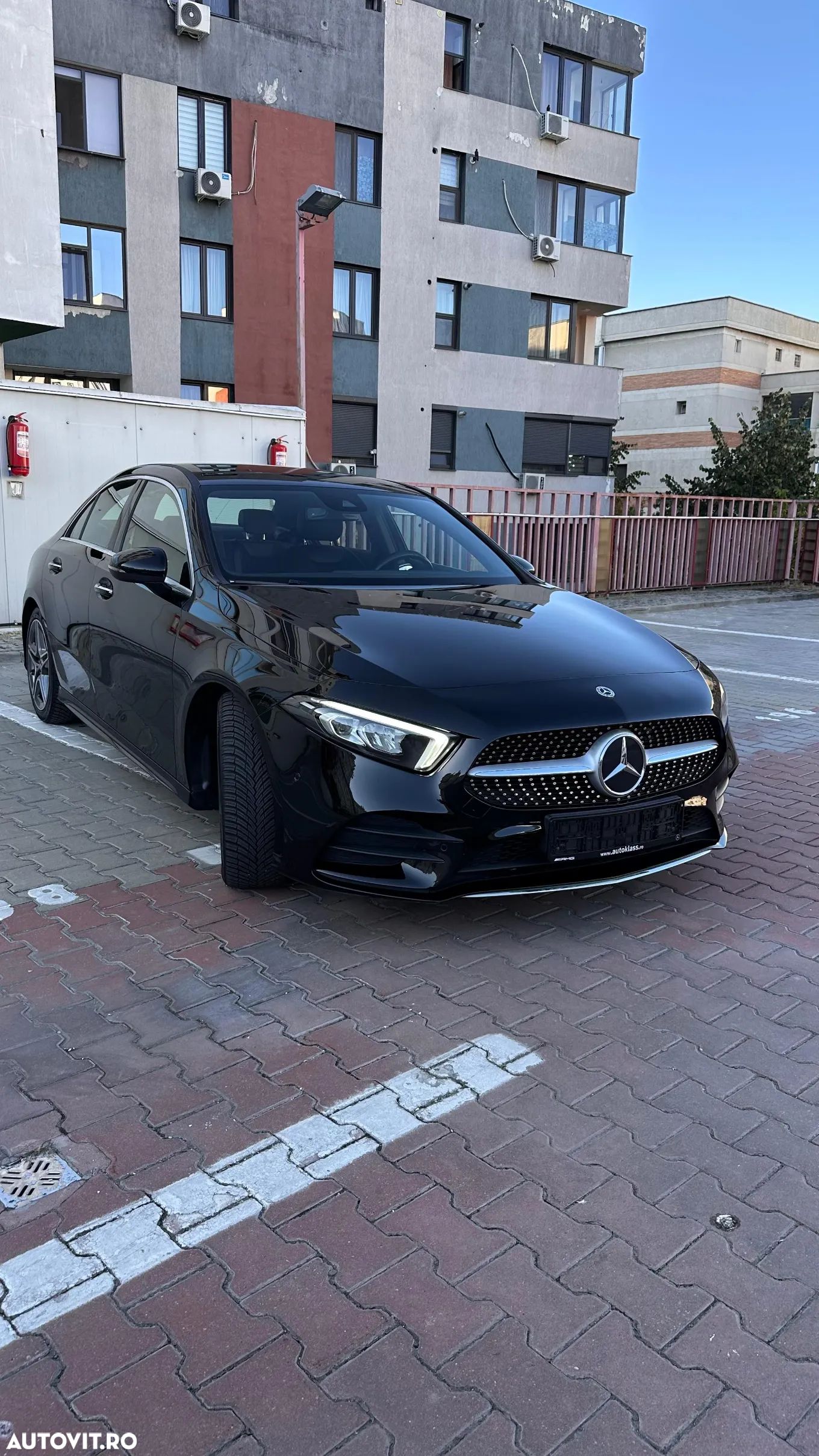Mercedes-Benz A 200 d 8G-DCT AMG Line - 1