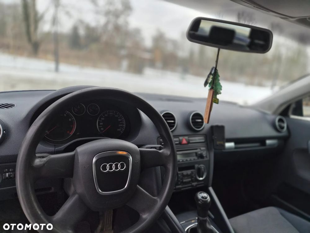 Audi A3 Sportback 1.6 FSI Ambition - 5