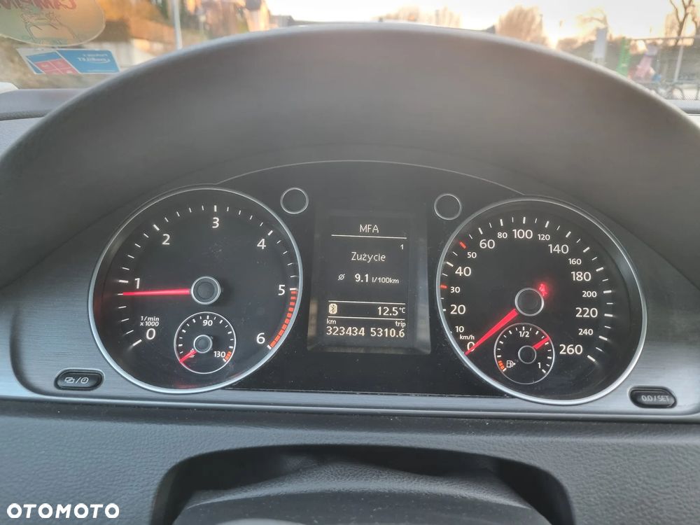Volkswagen Passat 2.0 TDI Comfortline - 9