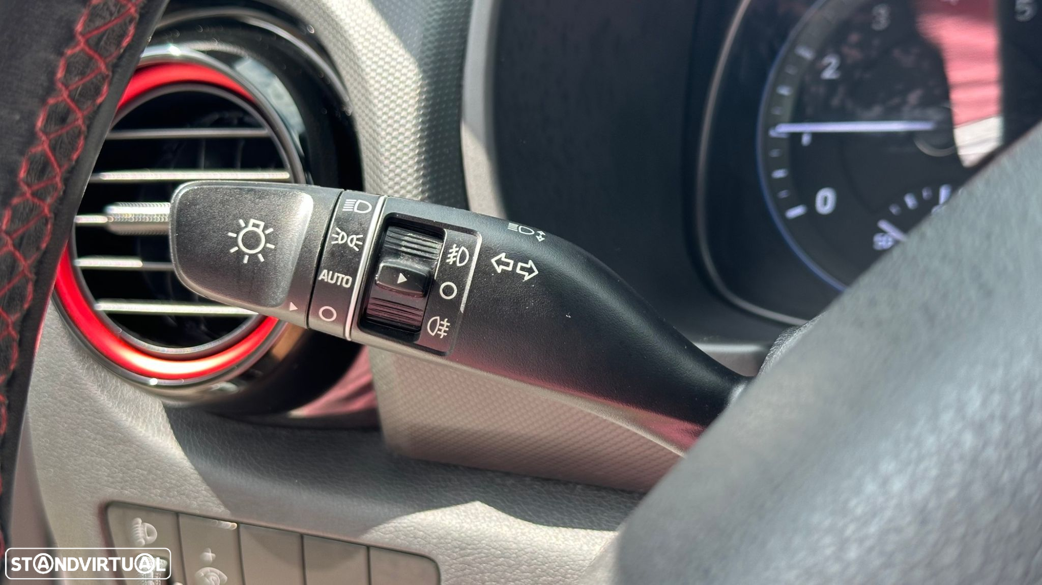 Hyundai Kauai 1.0 T-GDi Premium Pele/Tec Lima+Nav+Vision - 26