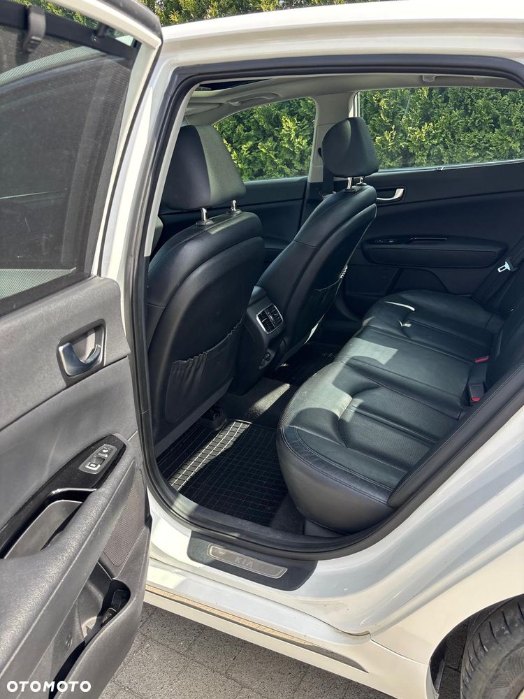 Kia Optima 1.7 CRDI XL DCT - 9