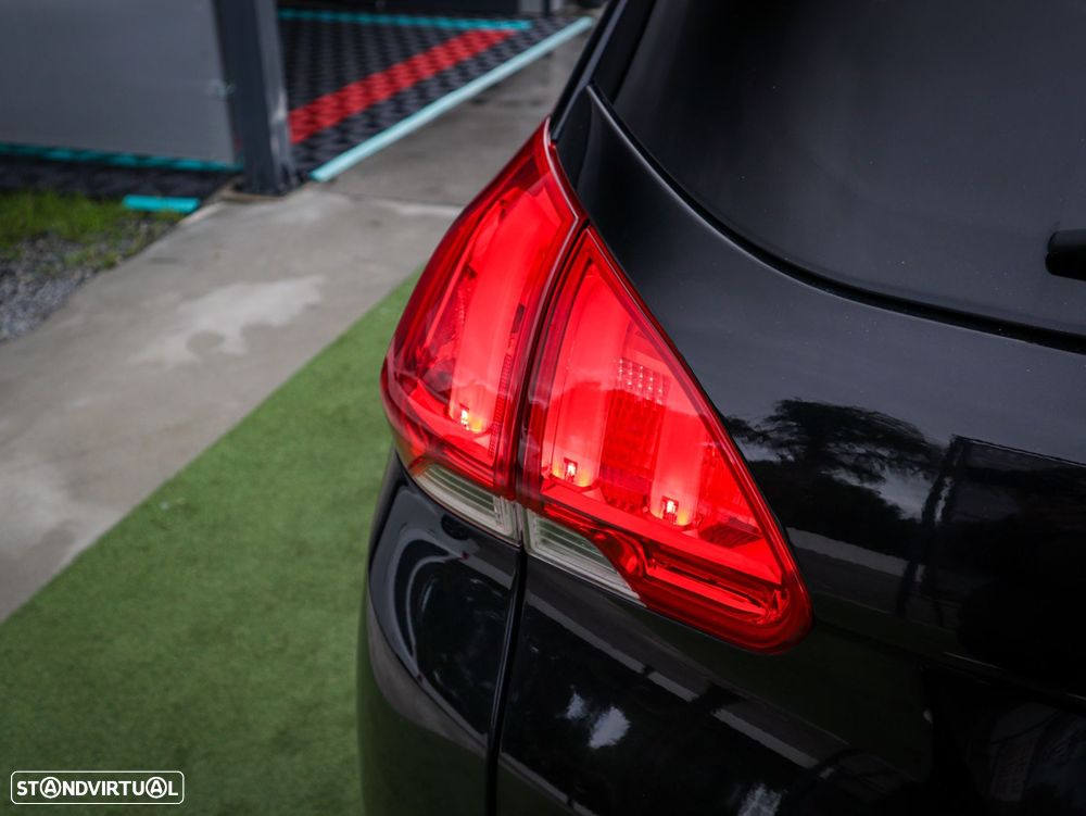 Peugeot 2008 1.2 VTi Active - 9