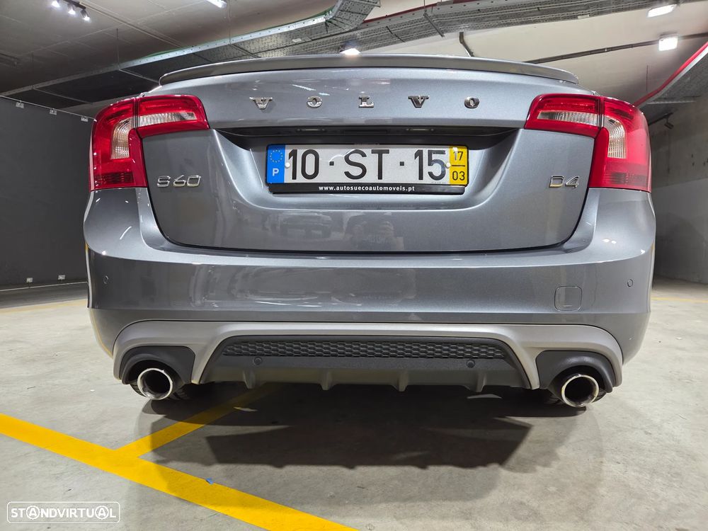Volvo S60 2.0 D4 R-Design Momentum Geartronic - 13