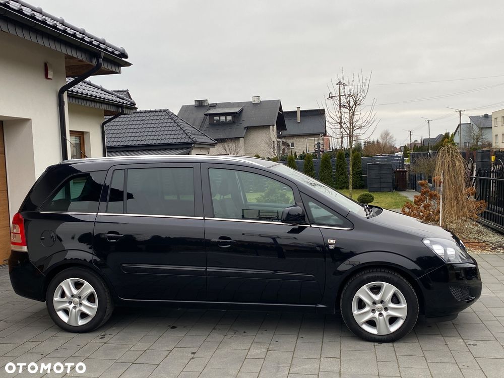 Opel Zafira 1.8 Design Edition - 4