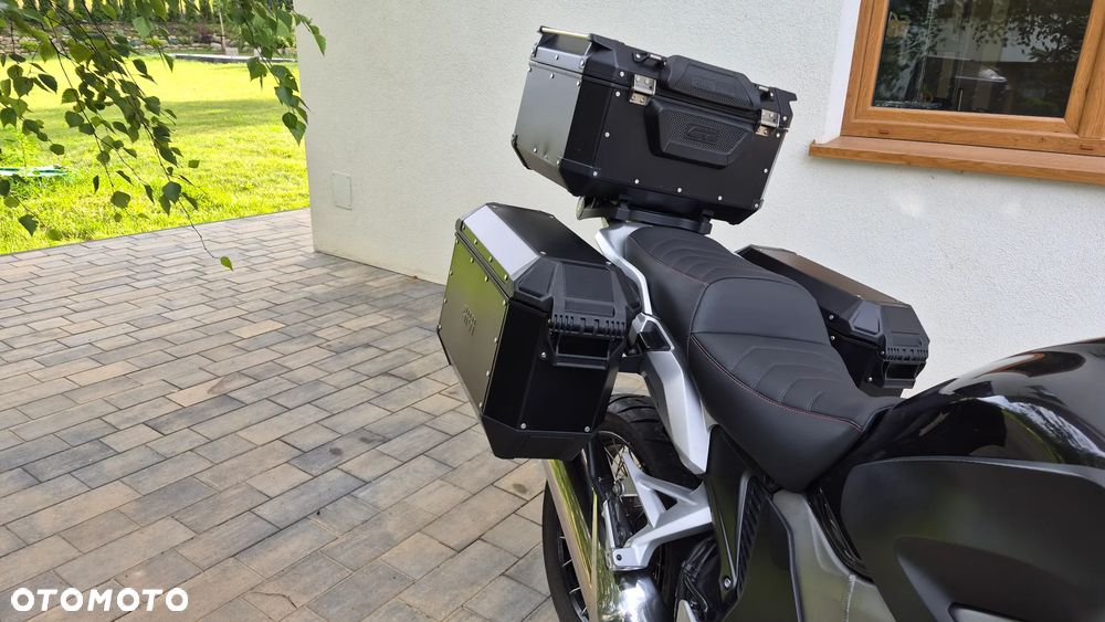 Honda VFR - 6