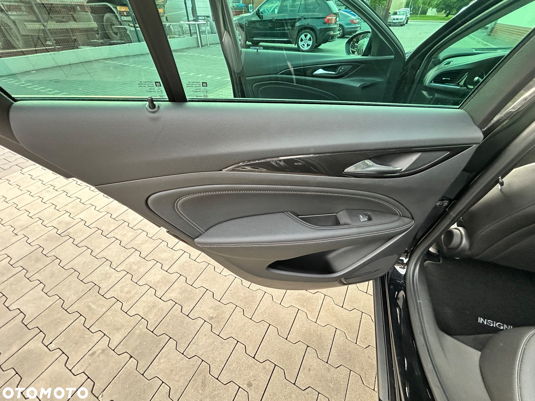 Opel Insignia 2.0 CDTI automatik Business Innovation - 27