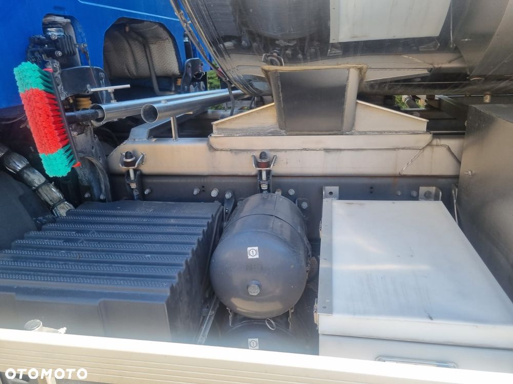 Scania P450 / RETARDER / 15.800L / PODNOSZONA OŚ / PRZEWÓZ MLEKA / SKRĘTNA OŚ - 10