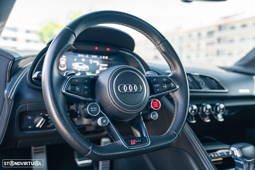 Audi R8 Coupé V10 plus 5.2 FSI quattro S tronic - 13