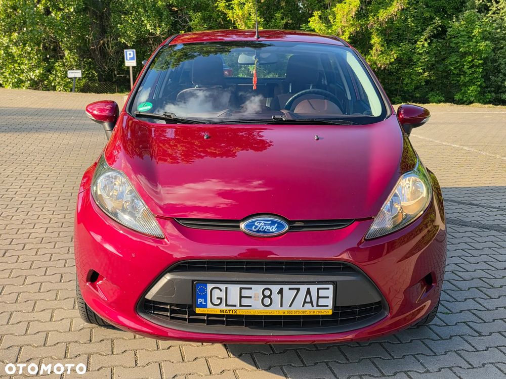 Ford Fiesta 1.25 Celebration - 32