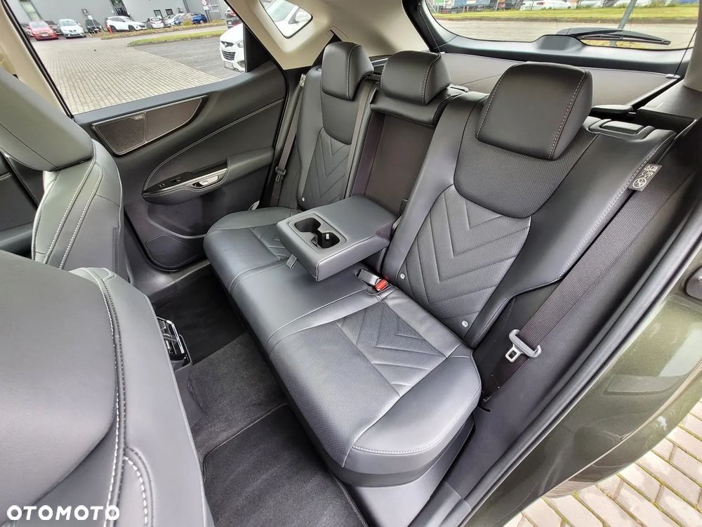 Lexus NX 350h Omotenashi AWD - 17