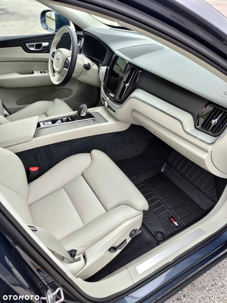 Volvo XC 60 B4 B Plus Bright - 7