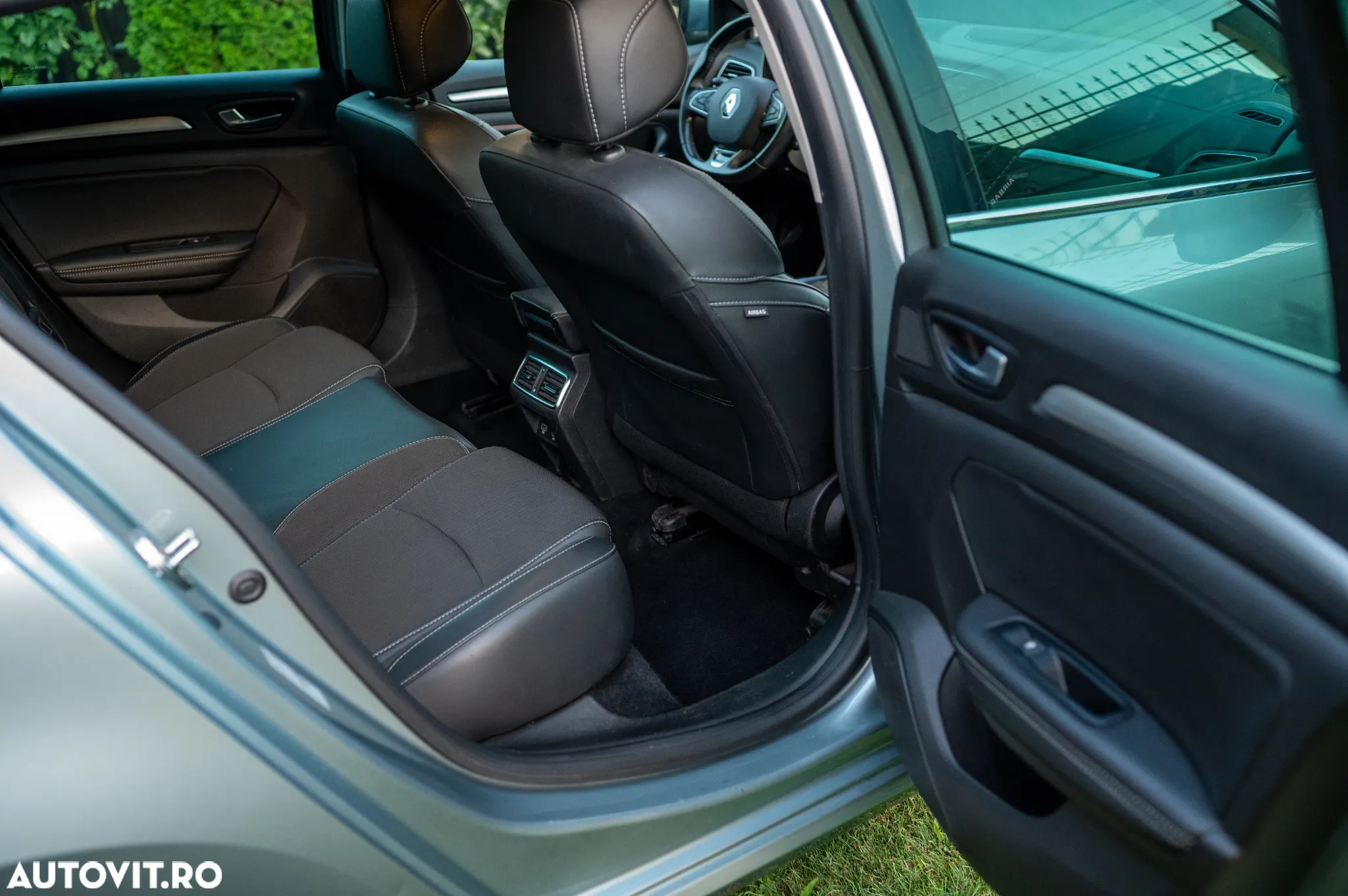 Renault Megane BLUE dCi 115 EDC INTENS - 31