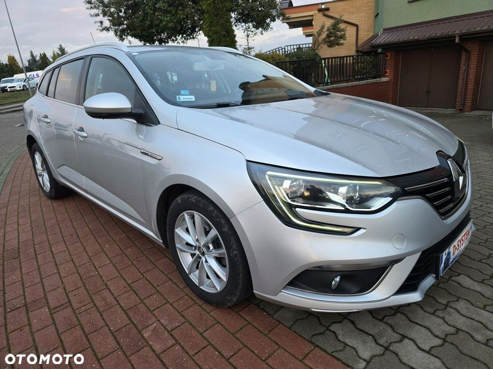 Renault Megane 1.5 Blue dCi Intens - 13