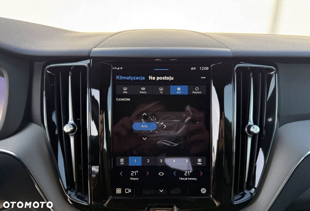 Volvo XC 60 - 21