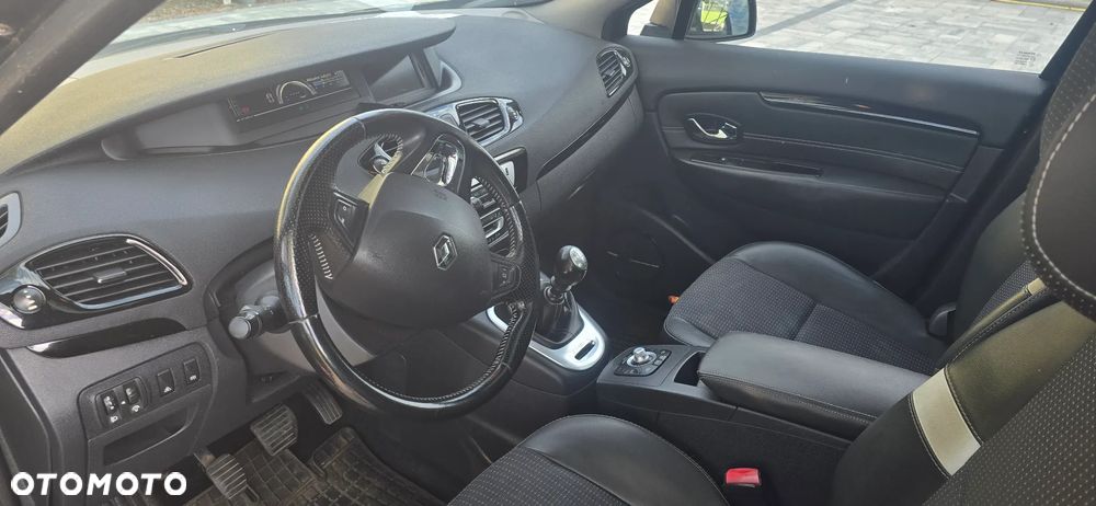 Renault Scenic 1.6 dCi Energy Bose Edition - 11