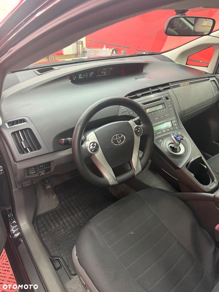 Toyota Prius - 13