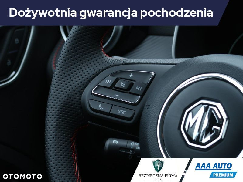 MG ZS - 21