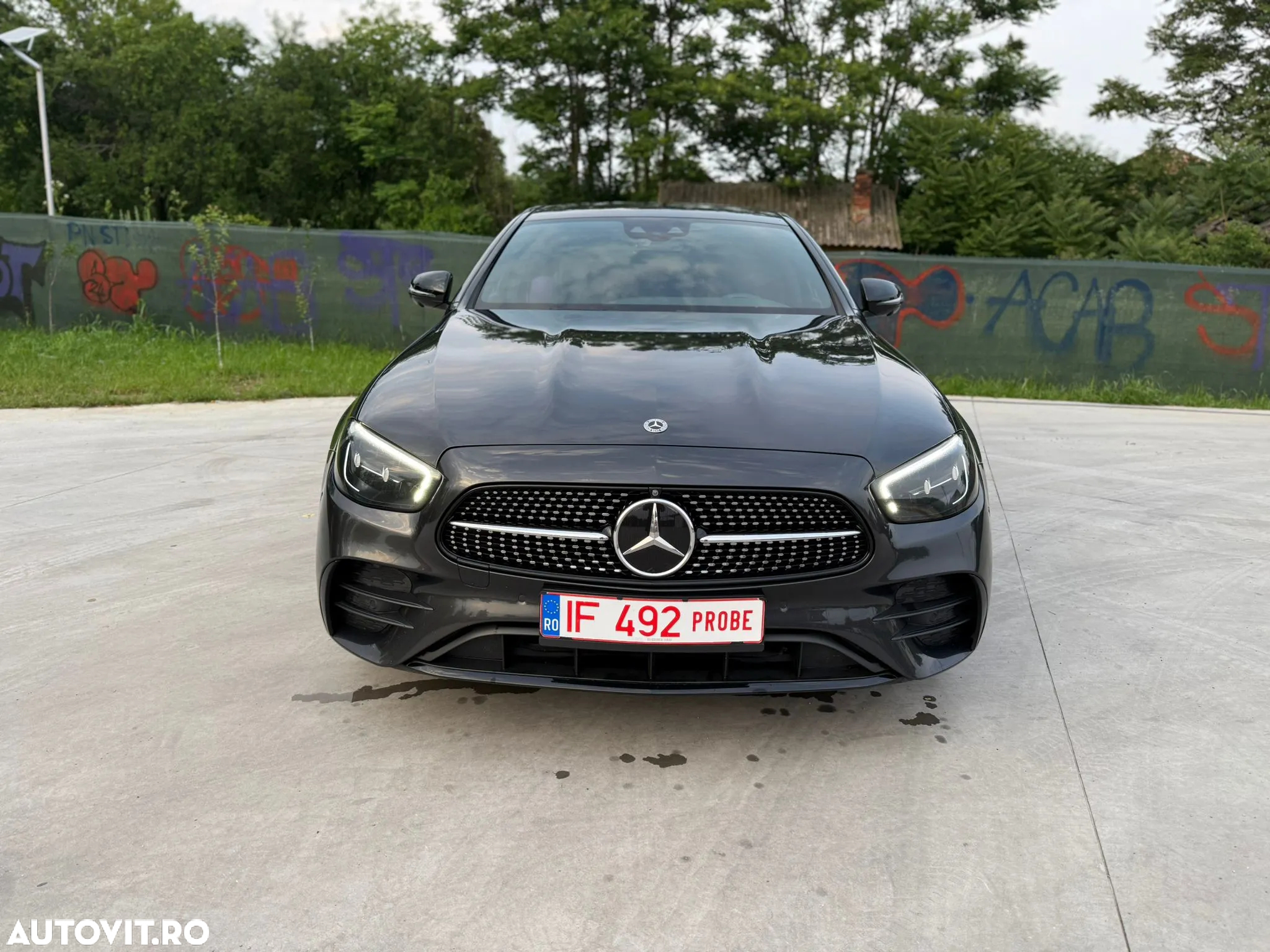 Mercedes-Benz E - 5
