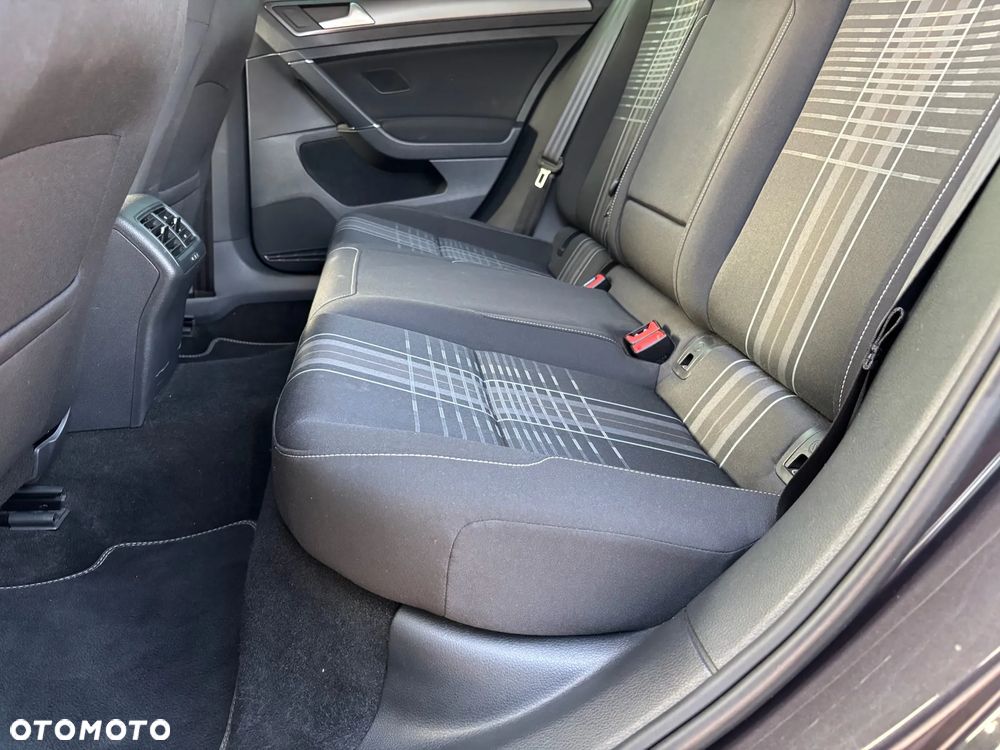 Volkswagen Golf 1.6 TDI BlueMotion Technology Lounge - 22