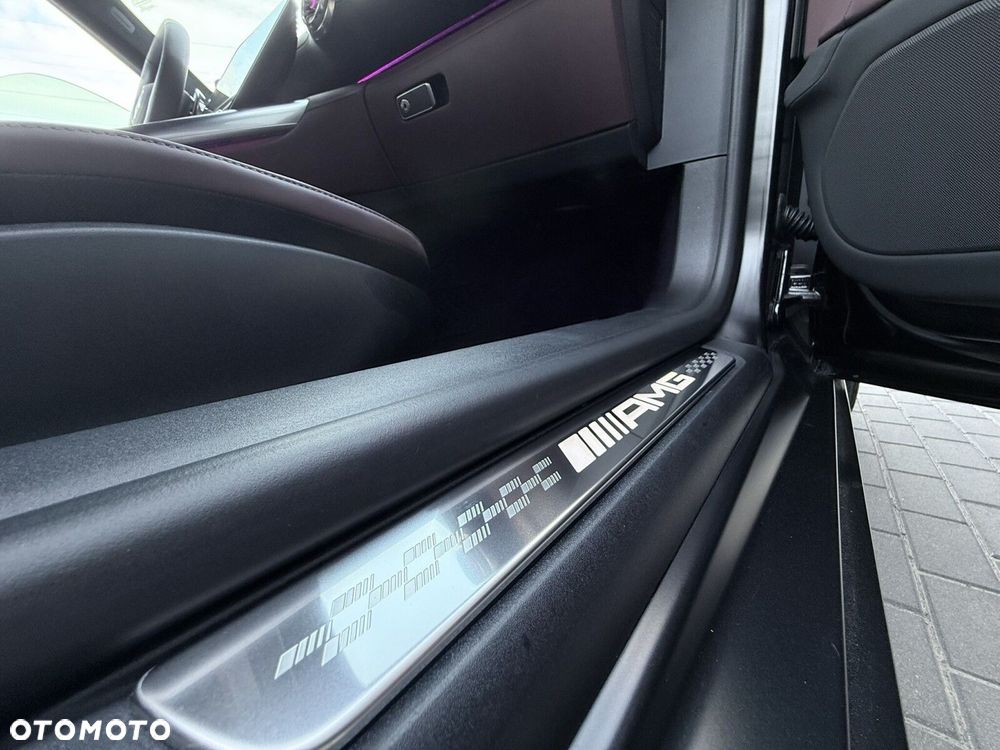 Mercedes-Benz SL AMG 55 4-Matic+ - 24