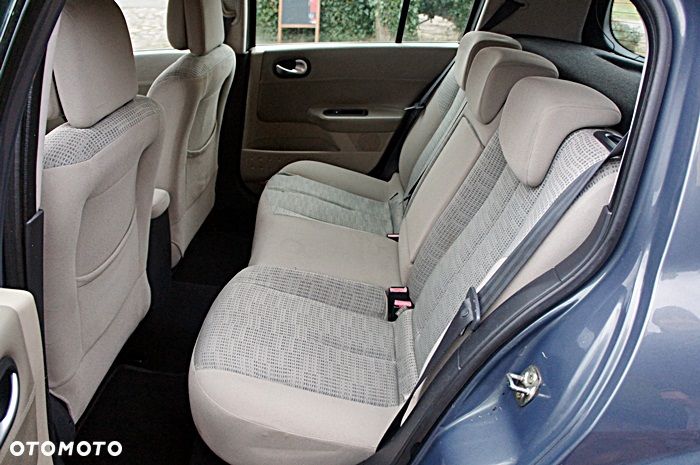 Renault Megane 1.4 Avantage - 6