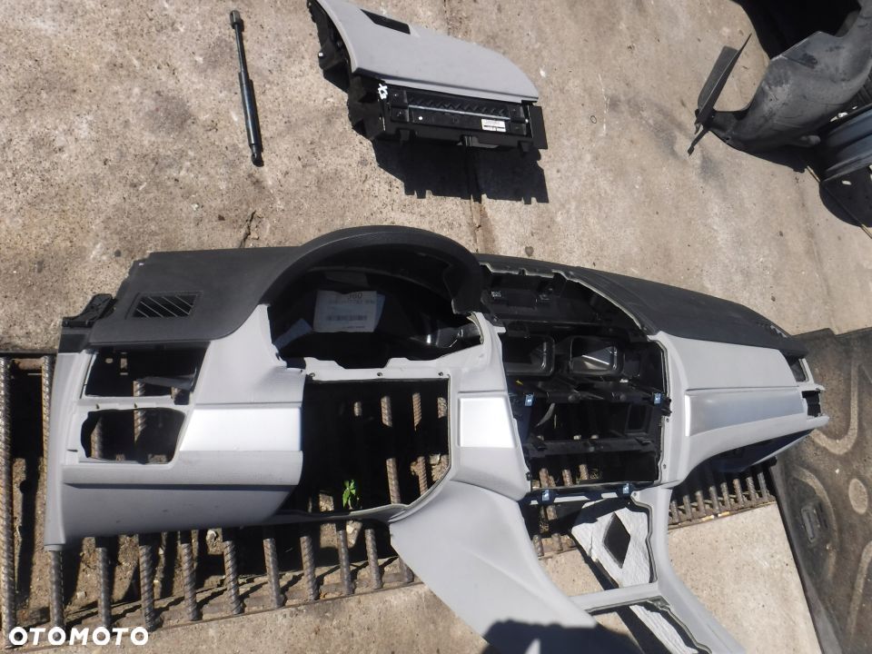 Bmw X3 E83 Lift deska konsola pulpit pod navi - 6