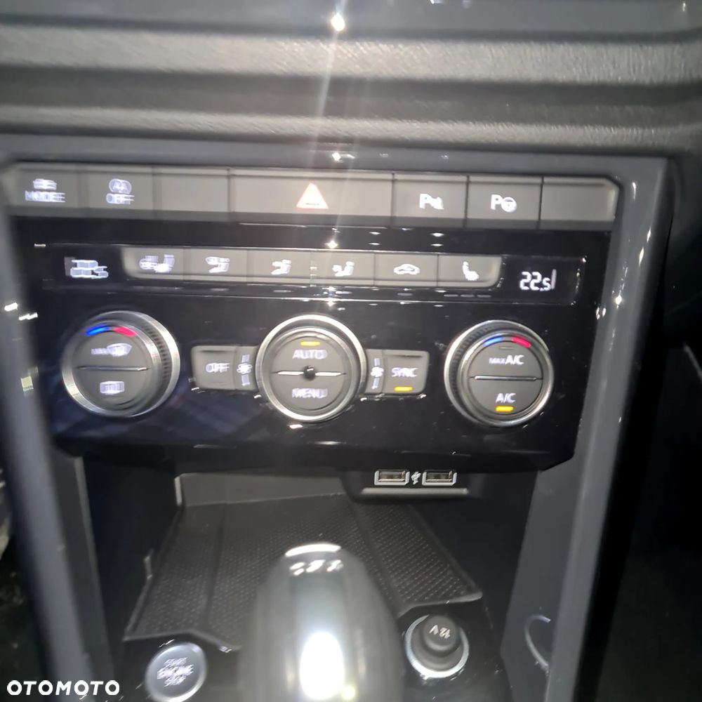 Volkswagen T-Roc 1.5 TSI ACT Premium DSG - 5