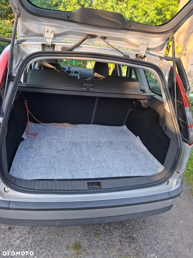 Ford Focus 1.6 Ambiente - 13