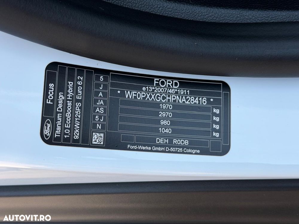 Ford Focus 1.0 EcoBoost MHEV Titanium X - 37
