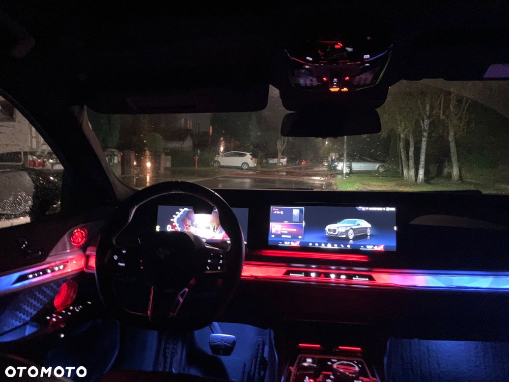 BMW Seria 7 - 19