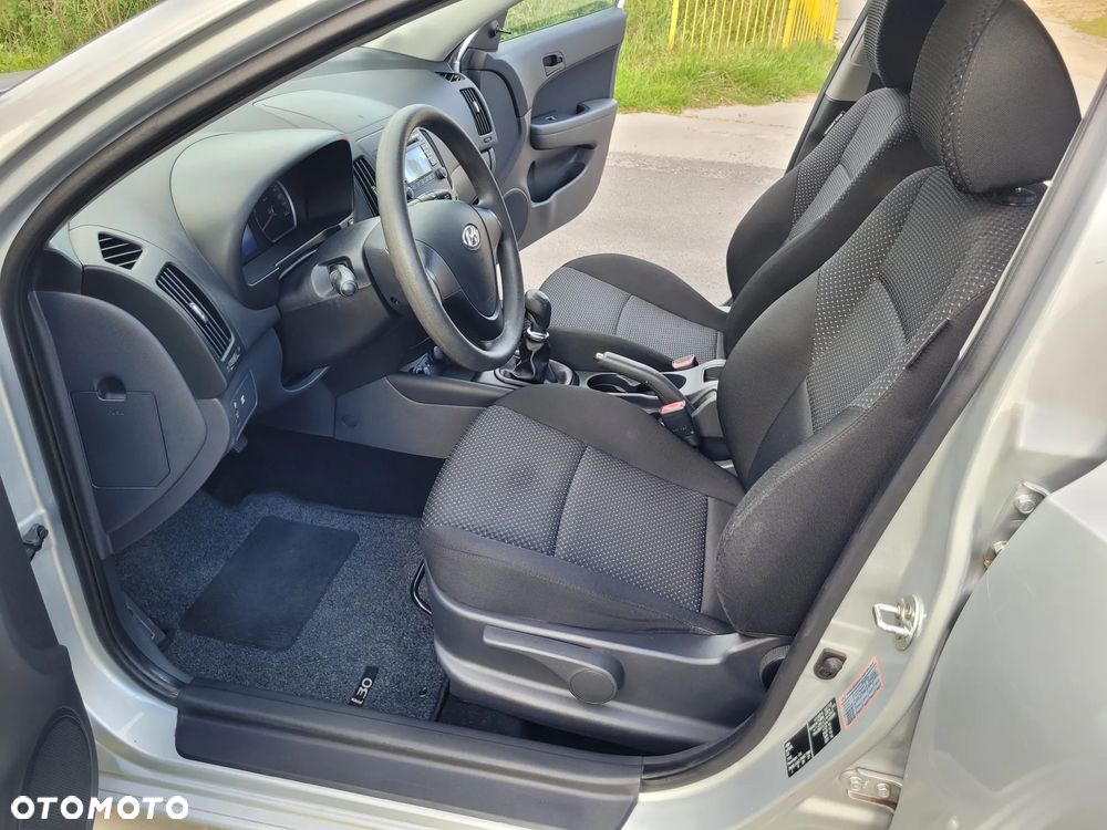 Hyundai i30 1.4 FIFA WM Edition - 14