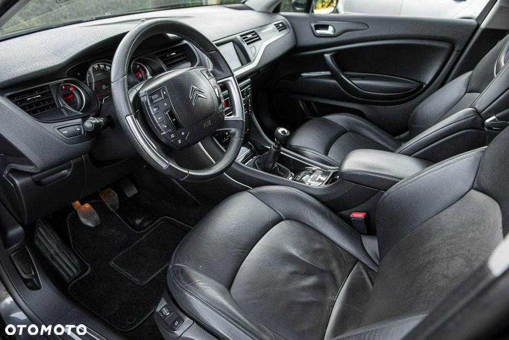Citroën C5 Tourer HDi 165 FAP Exclusive - 6