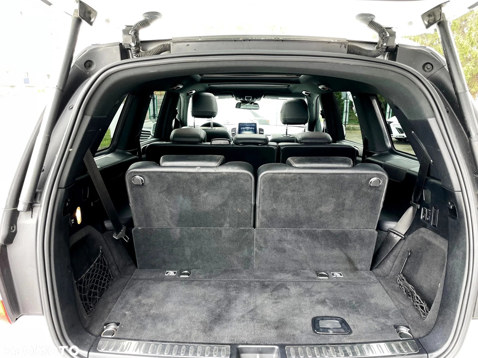 Mercedes-Benz GLS - 19