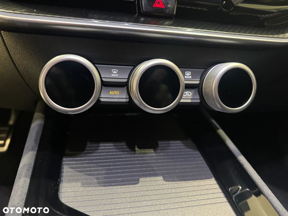 Skoda Superb 2.0 TSI Sportline DSG - 22