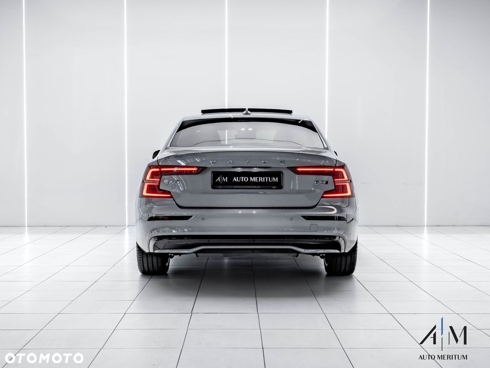Volvo S60 B5 B AWD Ultimate Dark - 8