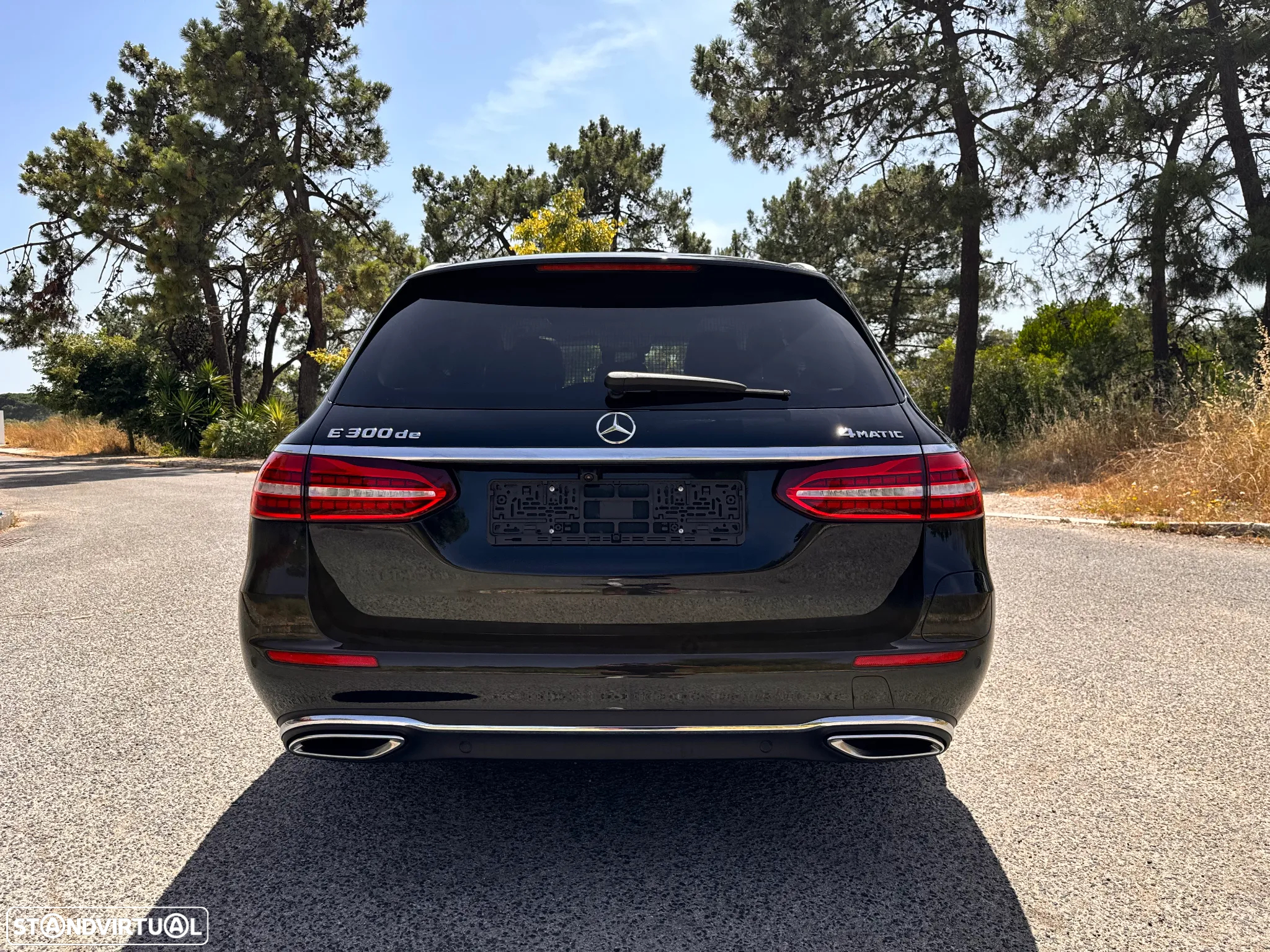 Mercedes-Benz E 300 de 4Matic T 9G-TRONIC Avantgarde - 4