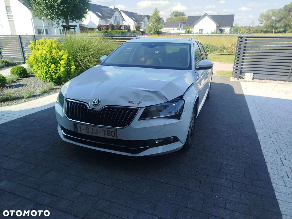 Skoda Superb 1.6 TDI GreenLine - 3