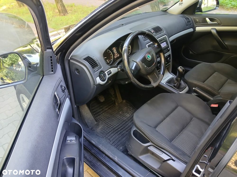 Skoda Octavia 2.0 TDI DPF Ambition - 6