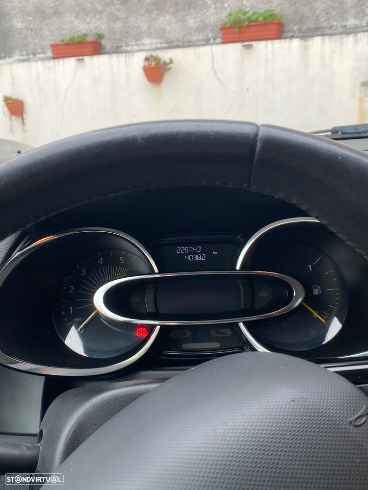Renault Clio dCi 90 Limited - 9
