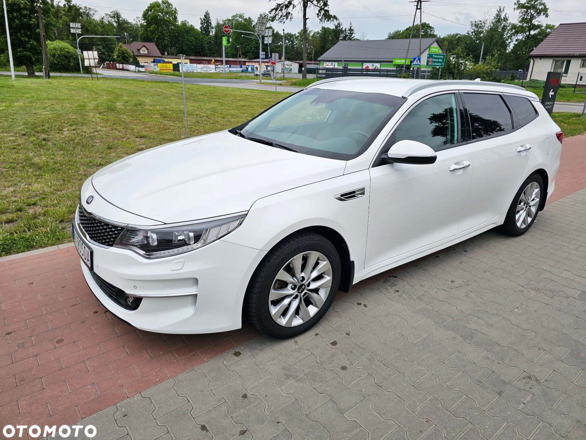 Kia Optima 2.0 L - 1