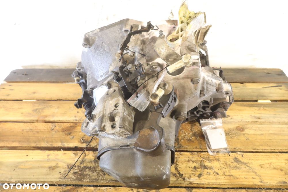 SKRZYNIA BIEGÓW 5 BIEGOWA PEUGEOT 207 1.4 20CQ86 - 2