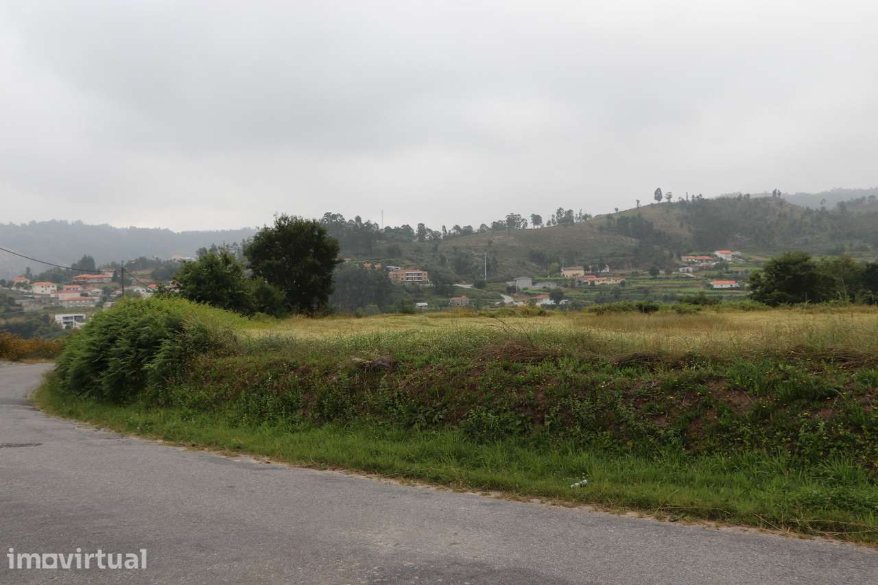 Lote de Terreno  Venda em Lustosa e Barrosas (Santo Estêvão),Lousada - Grande imagem: 4/6
