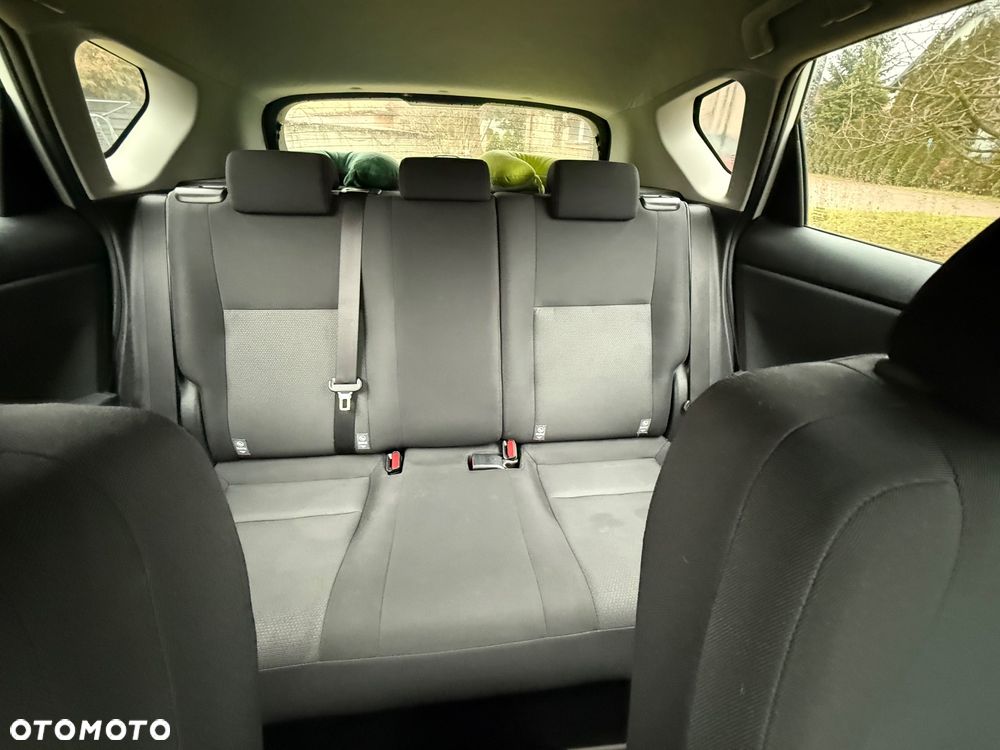 Toyota Auris 1.8 HSD Luna - 13