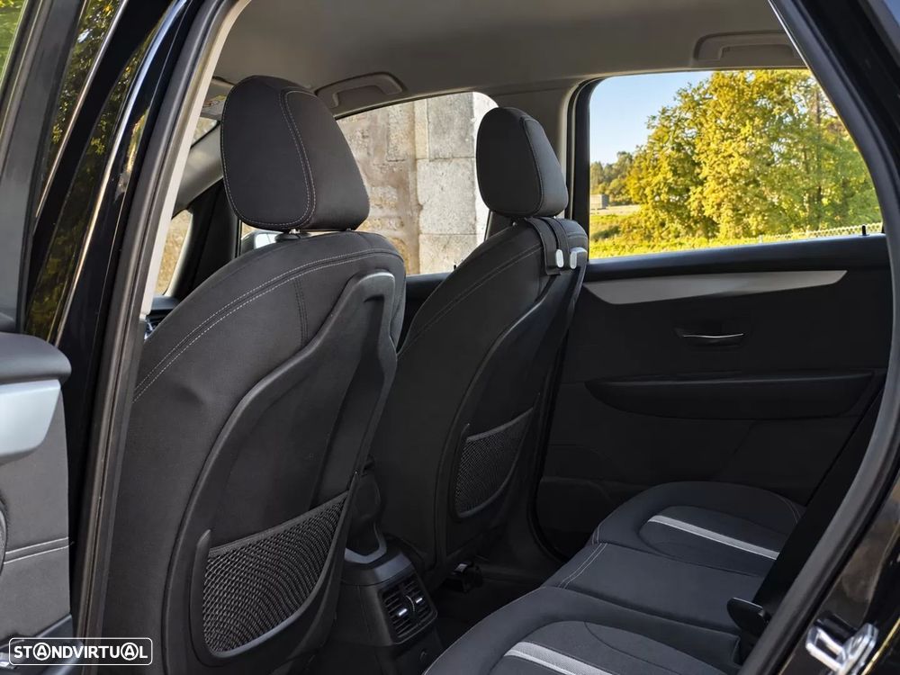 BMW 218 Active Tourer d Line Sport Auto - 16