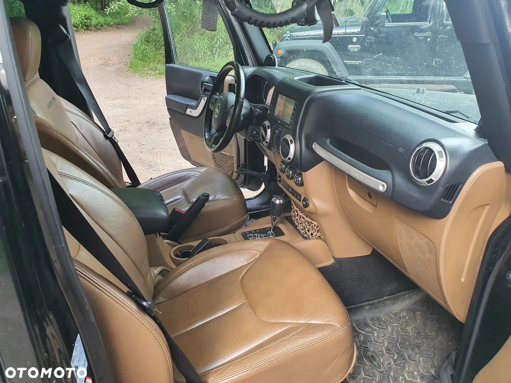 Jeep Wrangler 3.6 Unlim Rubicon - 11
