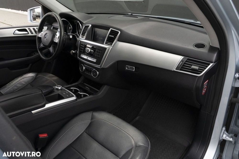 Mercedes-Benz ML - 10