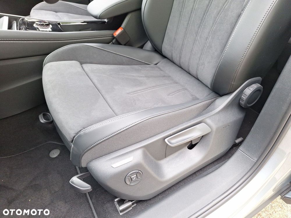 Volkswagen Tiguan 1.5 eHybrid PHEV 150kW Elegance DSG - 12